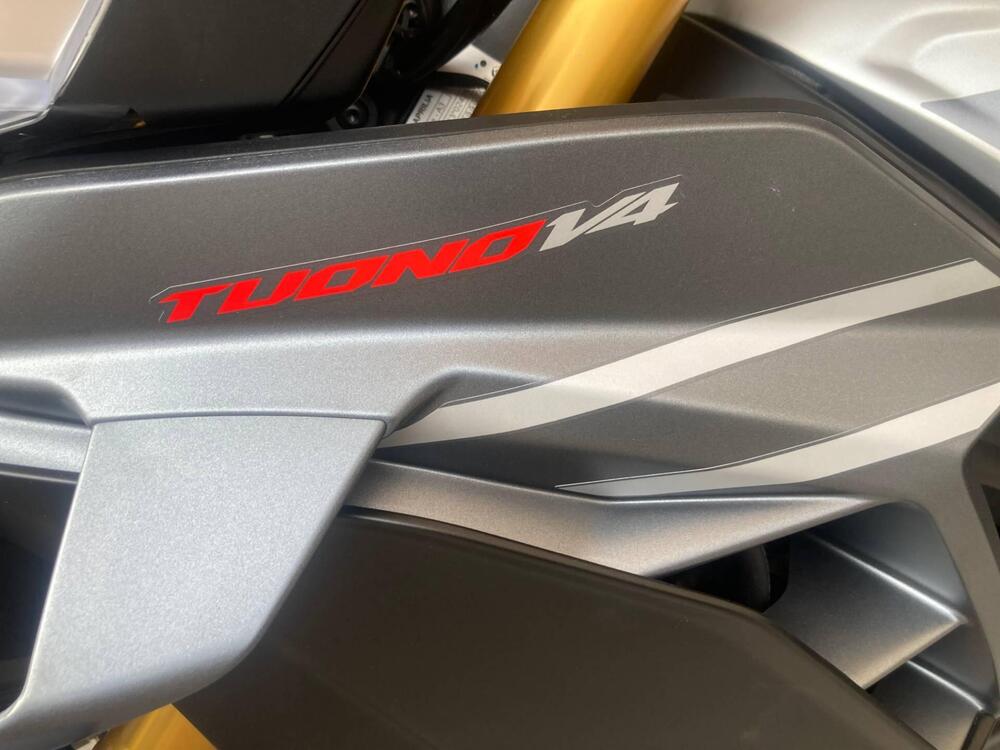 Aprilia Tuono V4 (2025) (2)