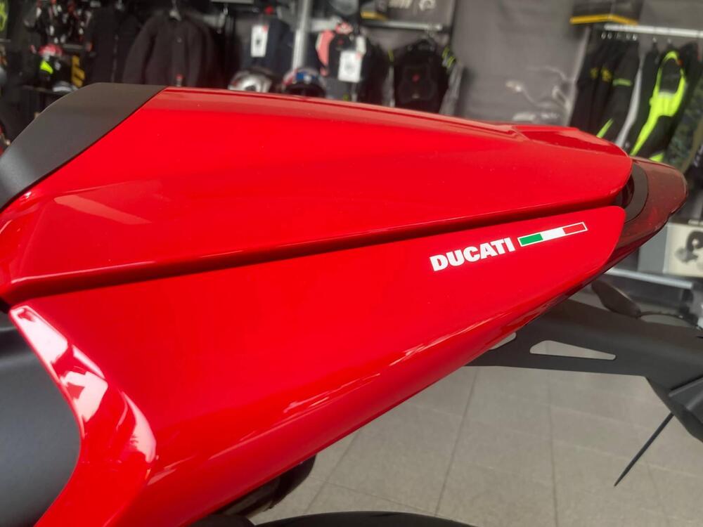 Ducati Monster 937 + (2021 - 25) (4)