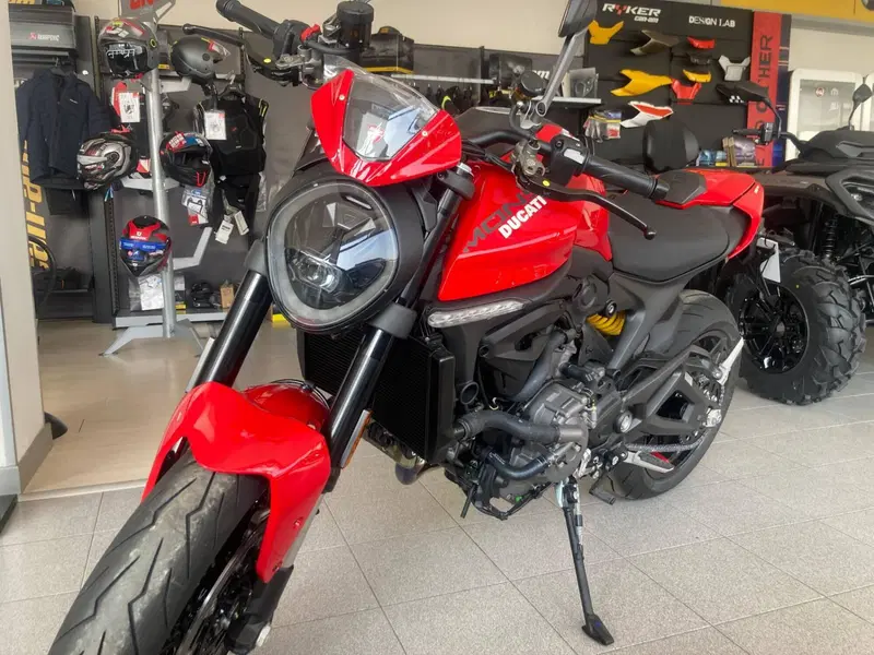 Ducati Monster 937 + (2021 - 25)