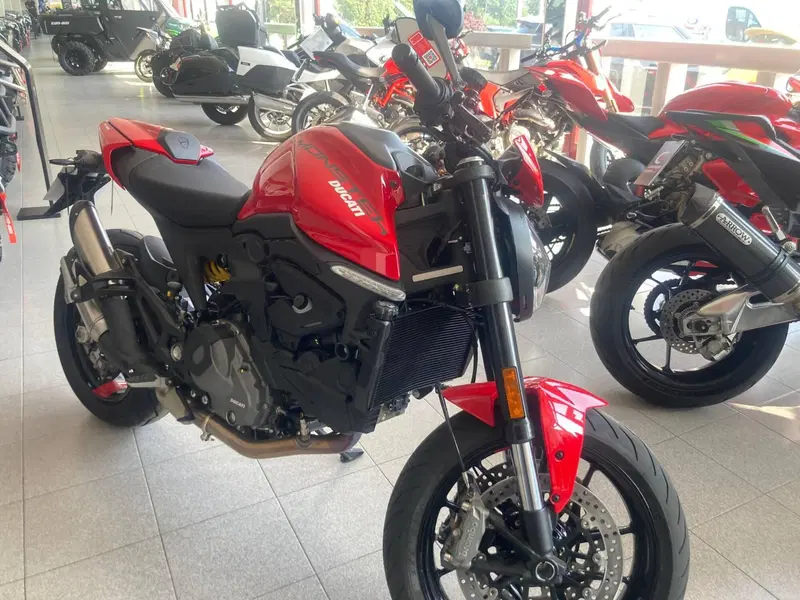 Ducati Monster 937 + (2021 - 25) (5)