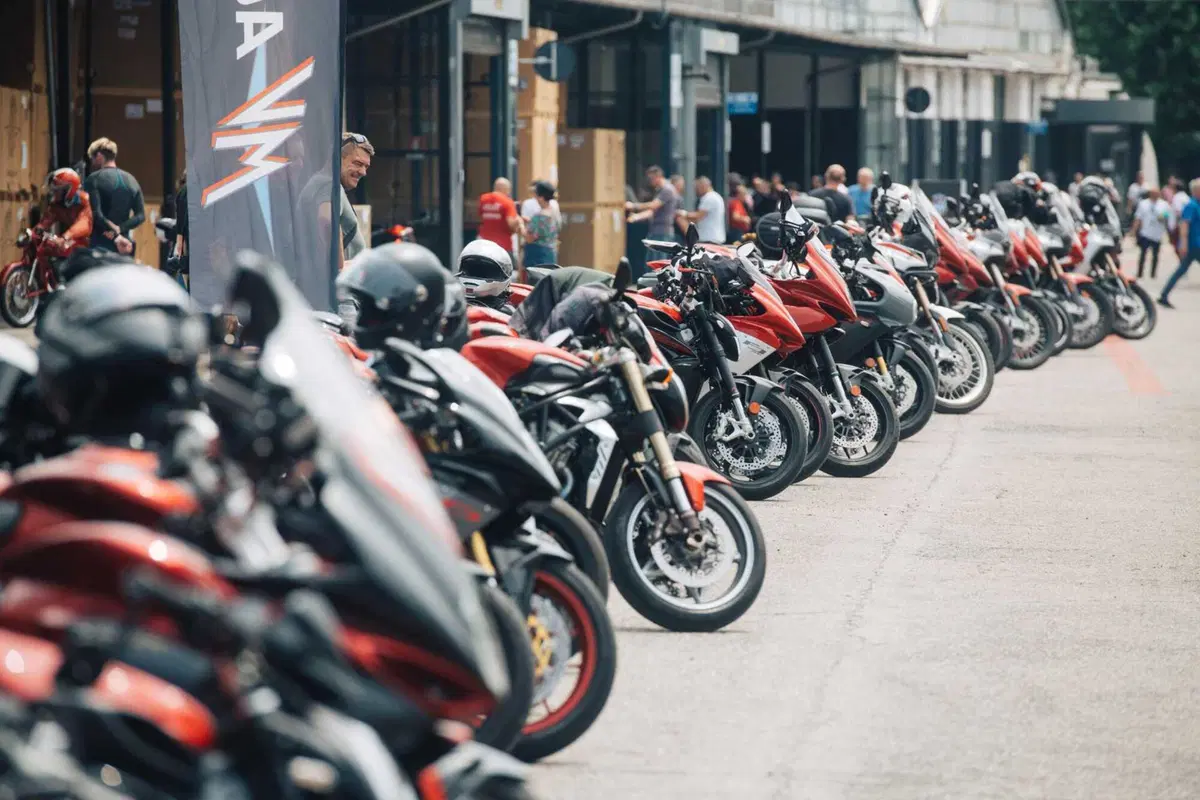 MV Agusta Open Days: Oltre 5.000 Visitatori a Schiranna per gli 80anni di attività [GALLERY] (11)