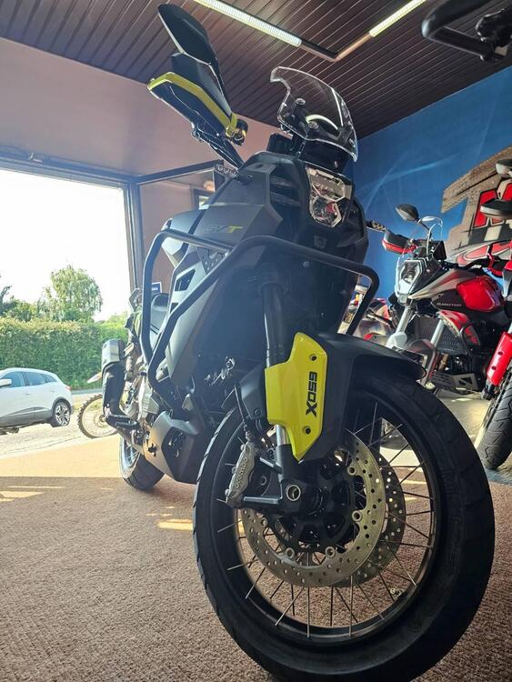 QJ Motor SVT 650 X (2025) (2)