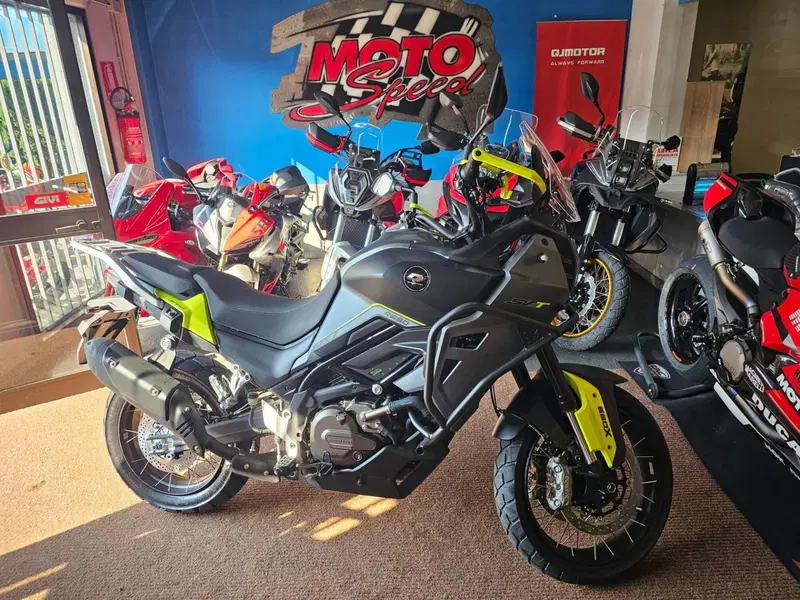 QJ Motor SVT 650 X (2025 - 26)