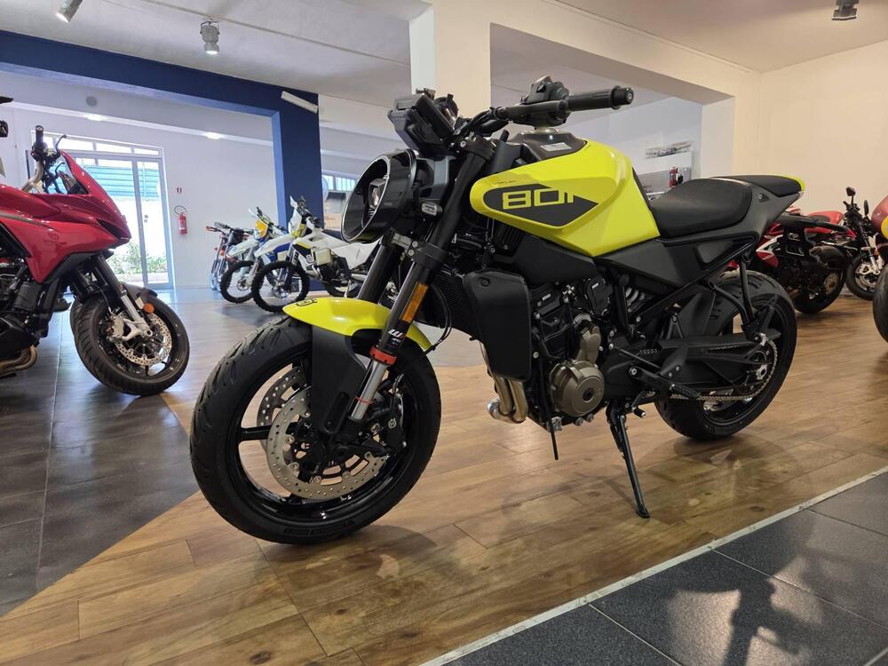 Husqvarna Vitpilen 801 L (2025) (5)