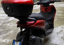 Piaggio Beverly 300 Hpe (2021) usata