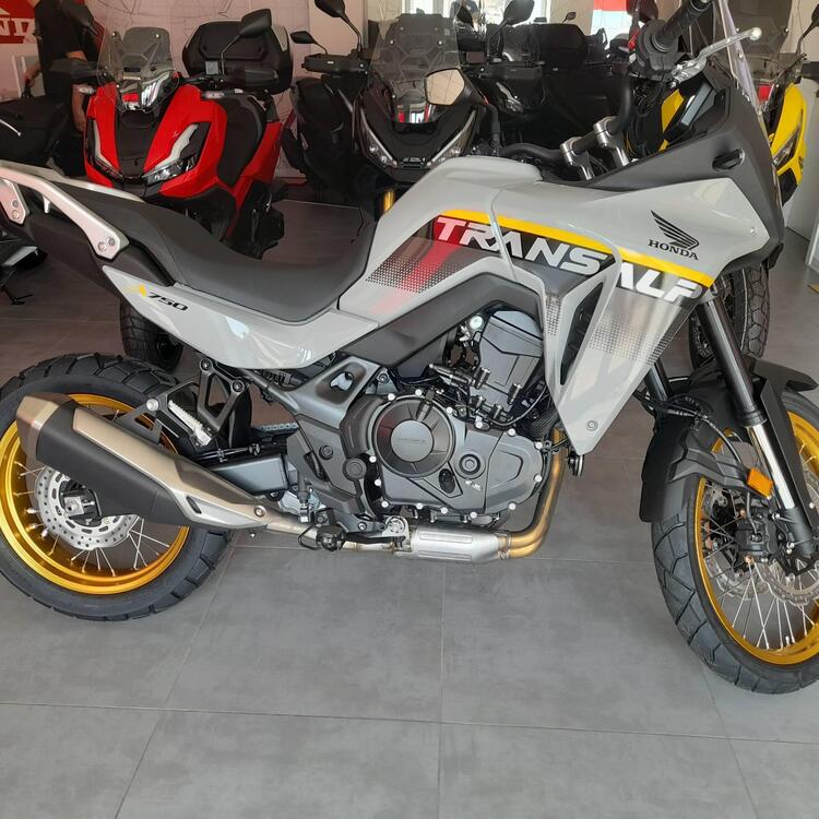 Honda Transalp XL750 (2025)
