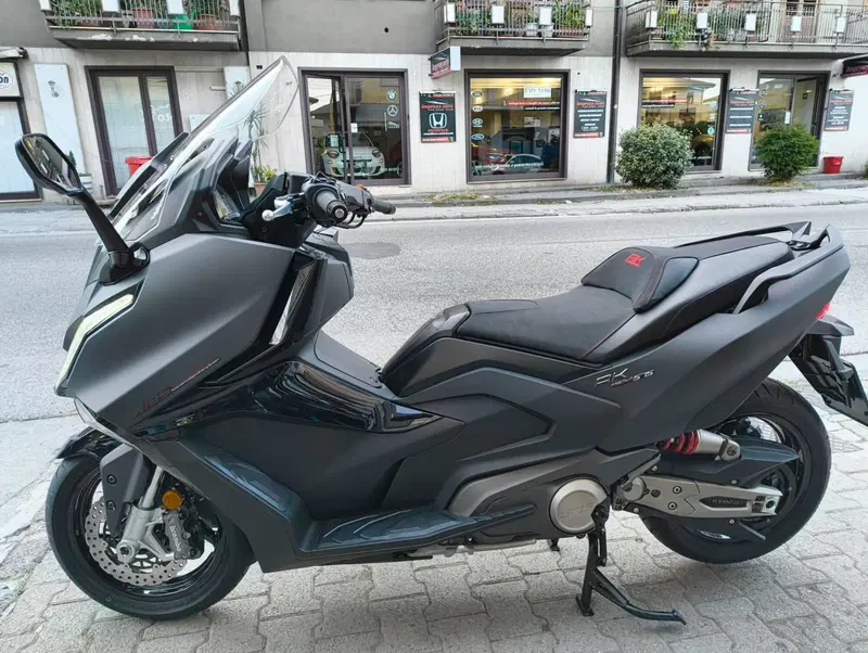 Kymco AK 575 Premium (2025 - 26) (3)