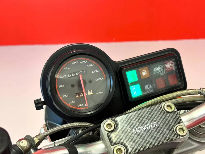 Ducati Monster 600 (1994 - 02) (19)