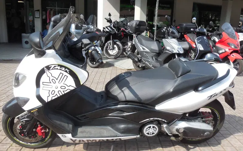 Yamaha T-Max 500 (2004 - 07) (2)