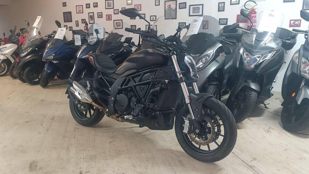 Benelli 502 C (2021 - 25) (2)