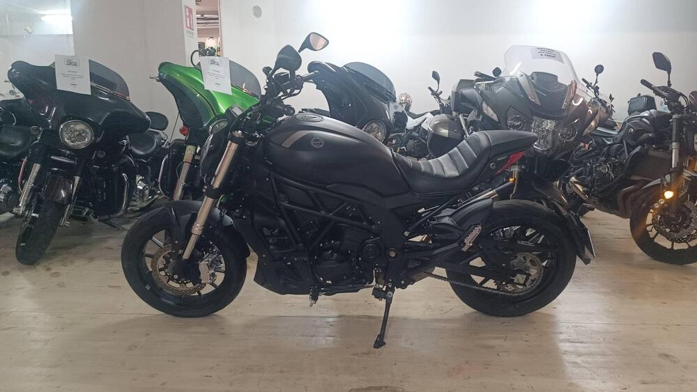 Benelli 502 C (2021 - 25) (4)