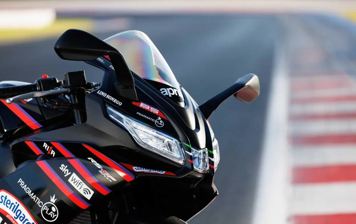 Aprilia RS 125 GP Replica: la nuova sportiva A1 che si ispira alle MotoGP [GALLERY] (2)