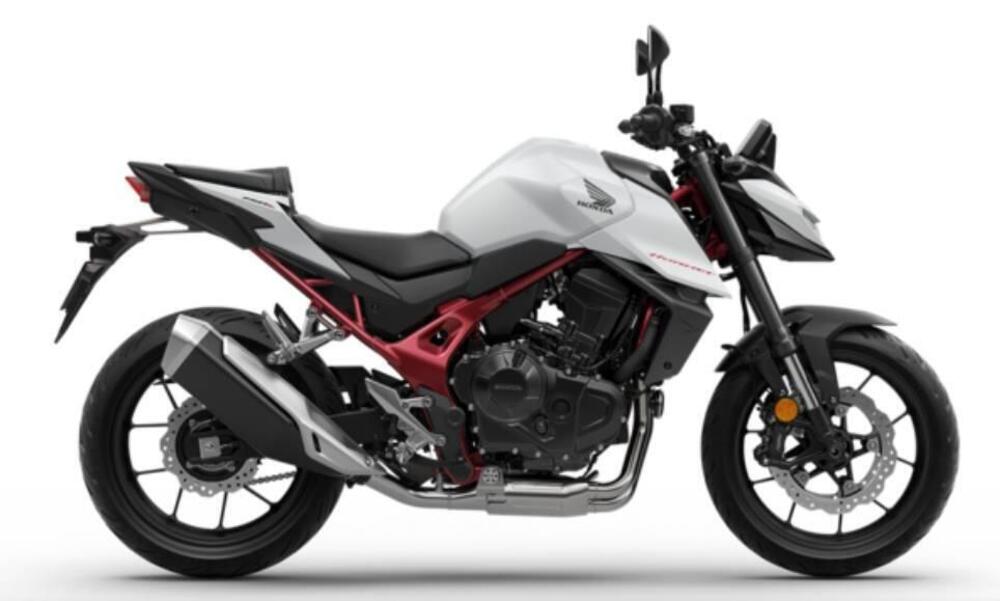 Honda CB 750 Hornet (2025) (2)