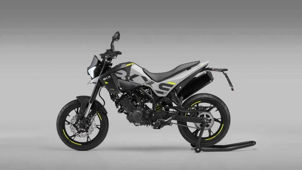 Benelli BKX 125 S (2025) (3)