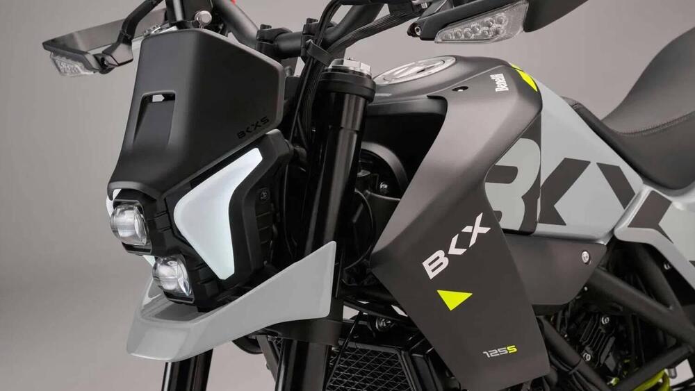 Benelli BKX 125 S (2025) (4)