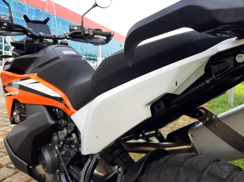 KTM 890 Adventure (2023 - 26) (8)