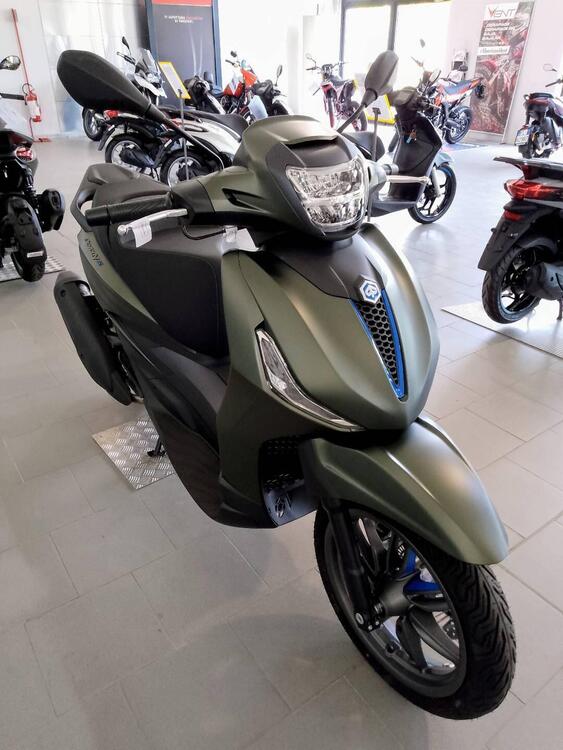 Piaggio Beverly 310 S (2025) (2)