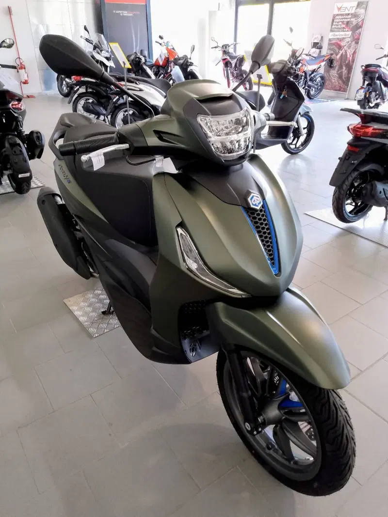 Piaggio Beverly 310 S (2025 - 26) (2)