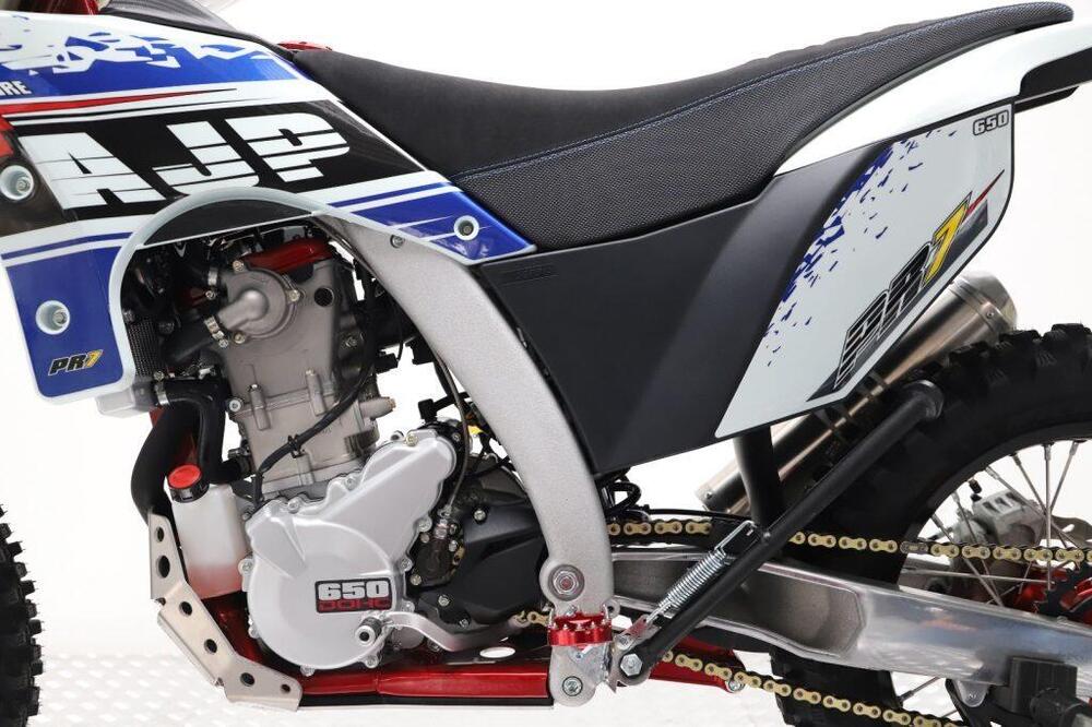 AJP PR7 650 Adventure (2021 - 24) (2)