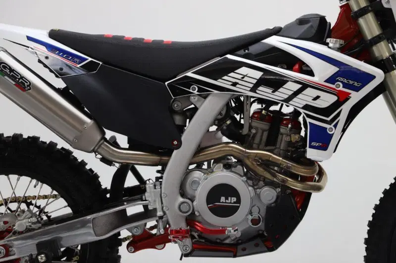 AJP SPR 310R Enduro (2023 - 26) (2)