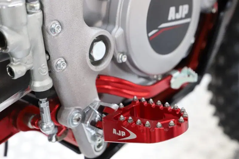 AJP SPR 310R Enduro (2023 - 26) (11)