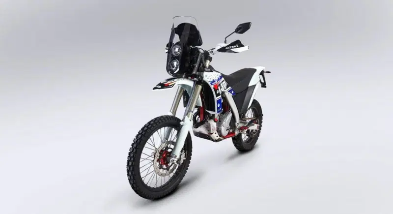 AJP PR7 650 Adventure (2021 - 24) (3)