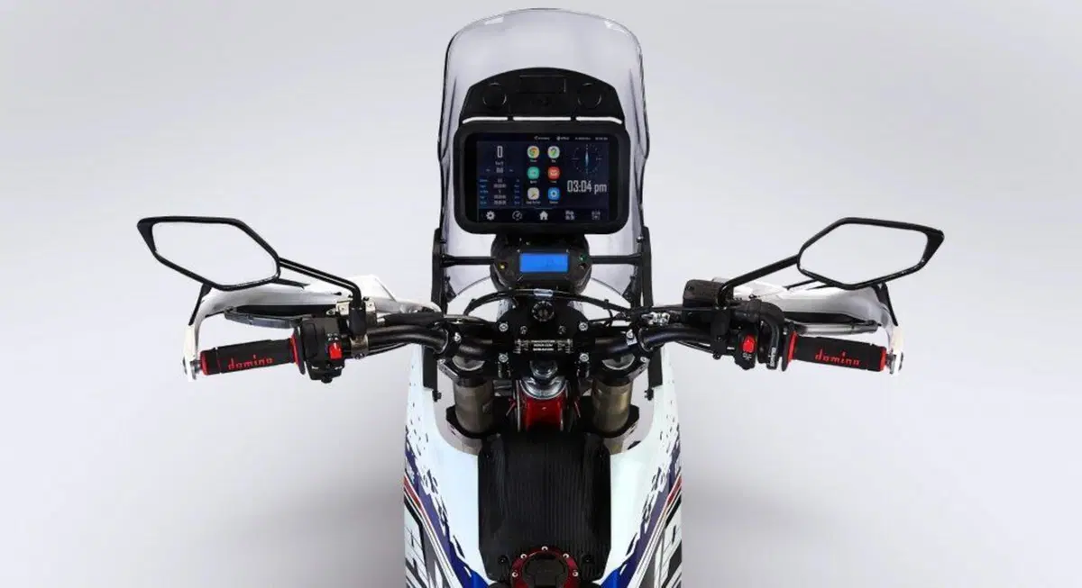 AJP PR7 650 Adventure (2021 - 24) (6)