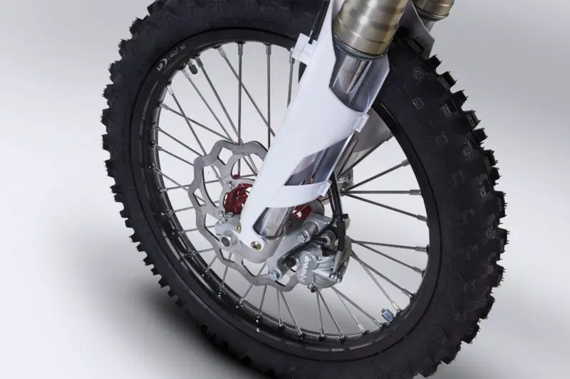 AJP SPR 310R Enduro (2023 - 26) (9)