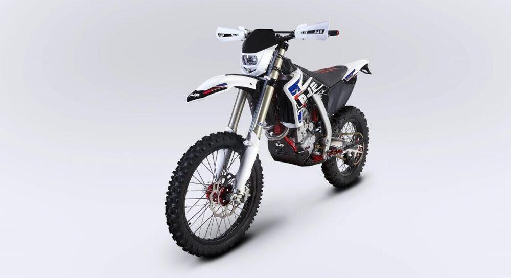 AJP SPR 310R Enduro (2023 - 25) (3)