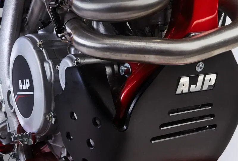 AJP SPR 310R Enduro (2023 - 26) (8)