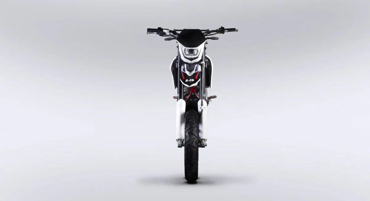 AJP SPR 250 Supermoto (2023 - 26) (5)