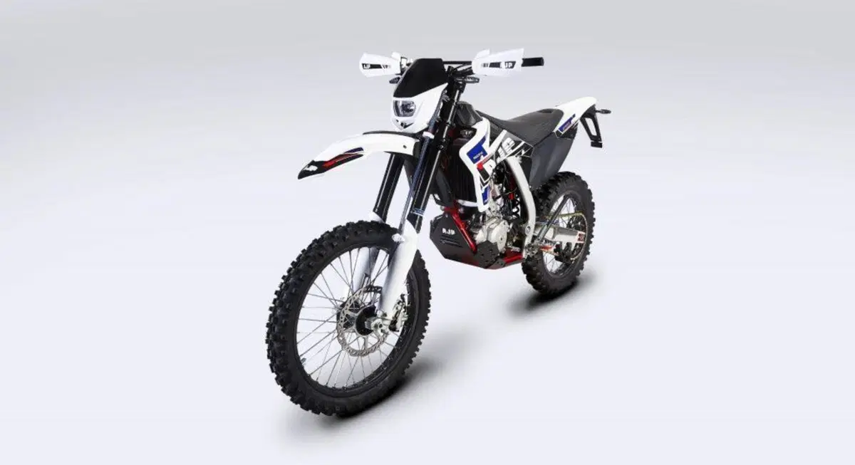 AJP SPR 250 Enduro (2023 - 26) (3)