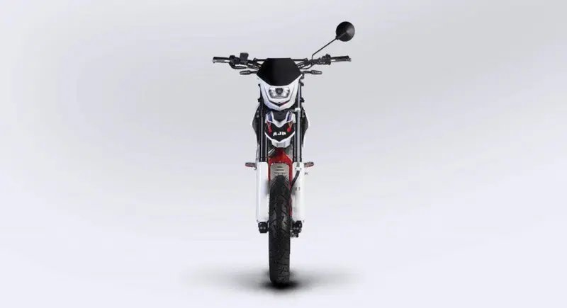 AJP SPR 240 Supermoto (2023 - 26) (5)