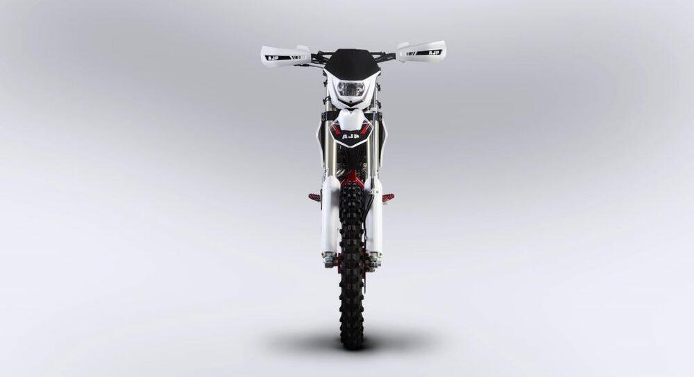 AJP SPR 240 Extreme Enduro (2023 - 25) (5)
