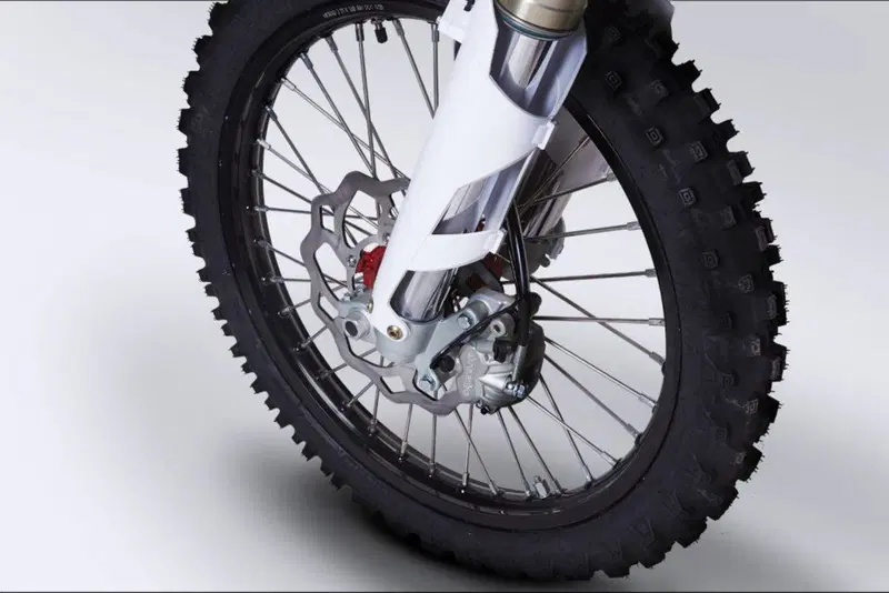 AJP SPR 240 Extreme Enduro (2023 - 26) (9)