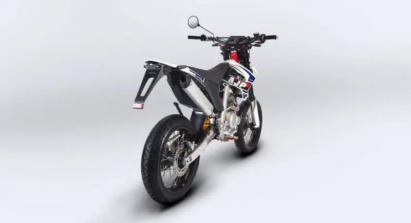 AJP SPR 125 Supermoto (2023 - 26) (4)