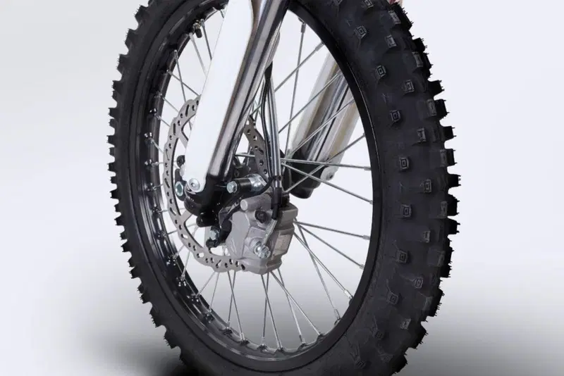 AJP SPR 240 Enduro (2023 - 26) (9)