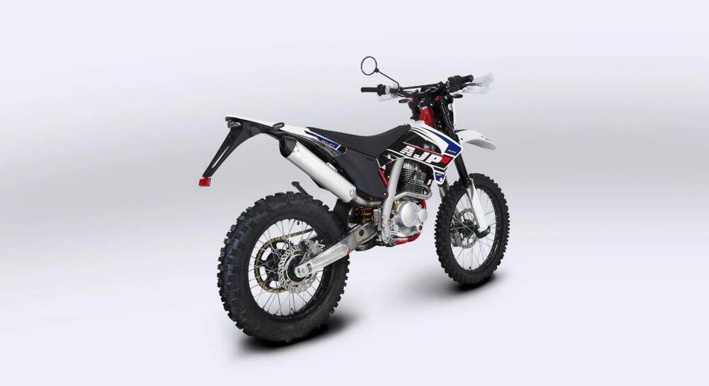 AJP SPR 240 Enduro (2023 - 25) (4)
