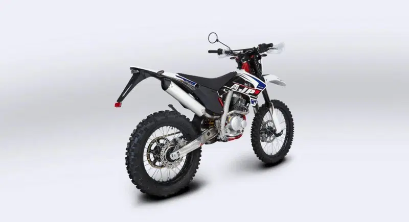AJP SPR 240 Enduro (2023 - 26) (4)