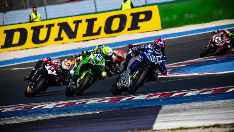 Dunlop CIV 2025: questo weekend &egrave; show a Vallelunga. Il programma