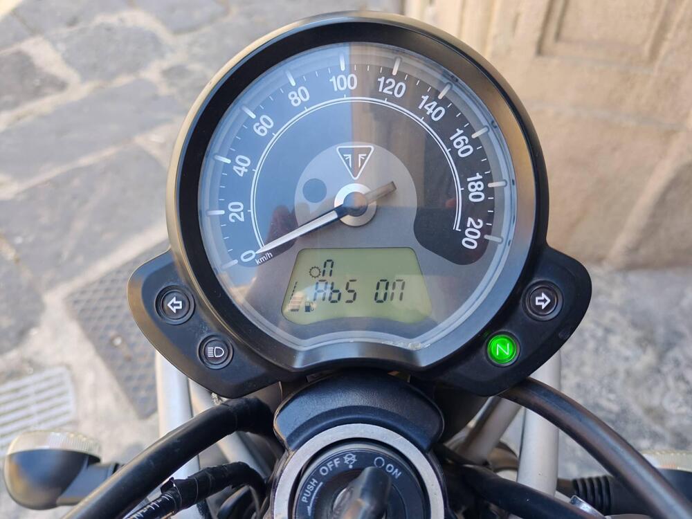 Triumph Street Scrambler 900 (2017 - 18) (4)