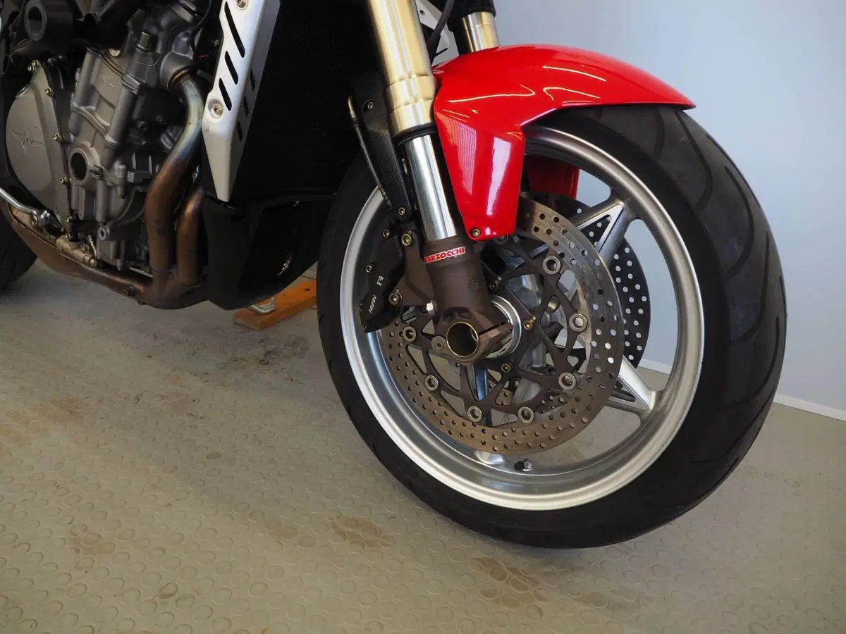 MV Agusta Brutale 910 S (2005 - 11) (6)