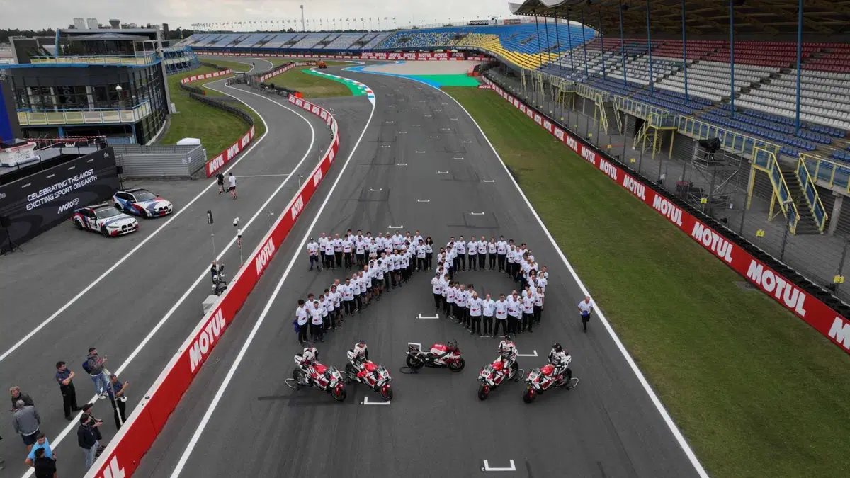 MotoGP 2025. GP dei Paesi Bassi ad Assen. La livrea speciale Yamaha per il 70° anniversario [GALLERY] (2)