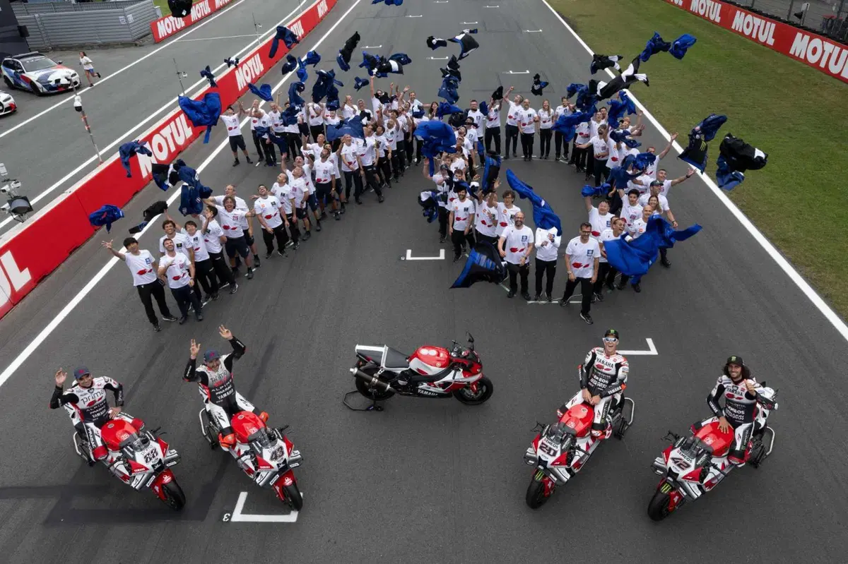 MotoGP 2025. GP dei Paesi Bassi ad Assen. La livrea speciale Yamaha per il 70° anniversario [GALLERY] (5)