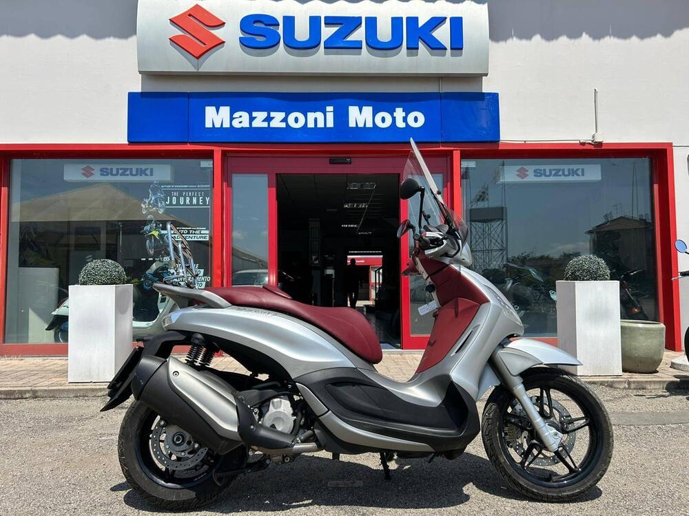 Piaggio Beverly 350 SportTouring ie ABS (2011 - 17)