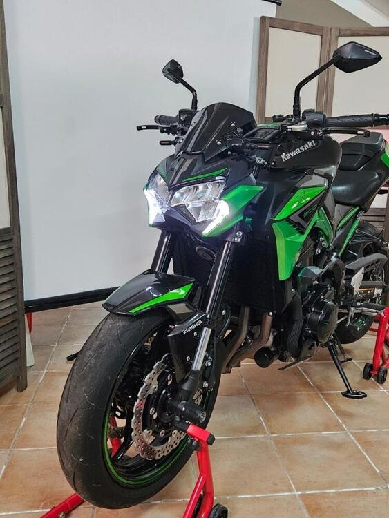Kawasaki Z 900 (2021 - 24) (4)
