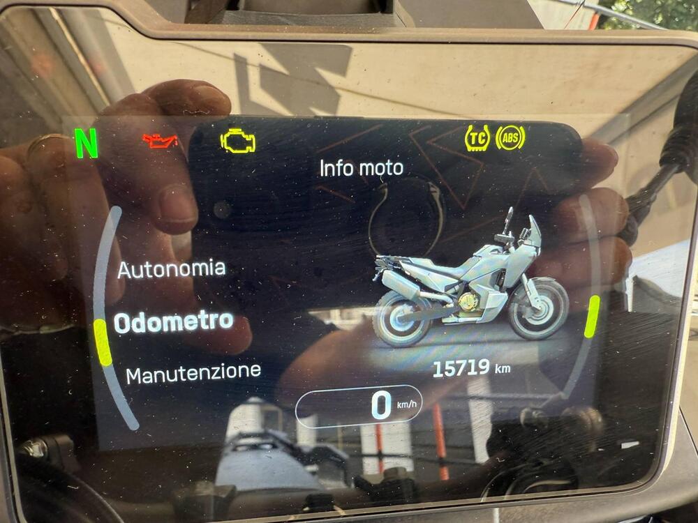 Husqvarna Norden 901 (2022 - 25) (4)