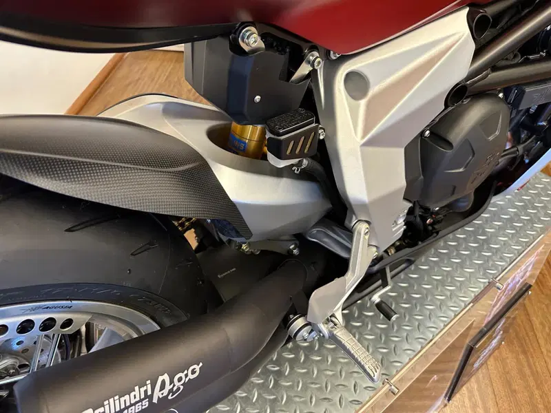 MV Agusta Superveloce 800 Ago (2021 - 23) (3)