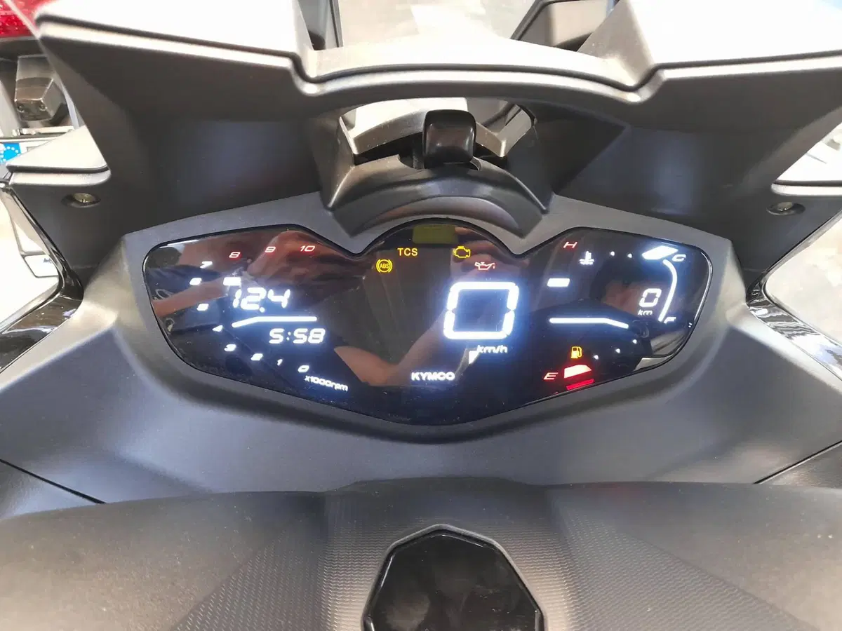 Kymco Xciting VS 400i (2023 - 26) (4)