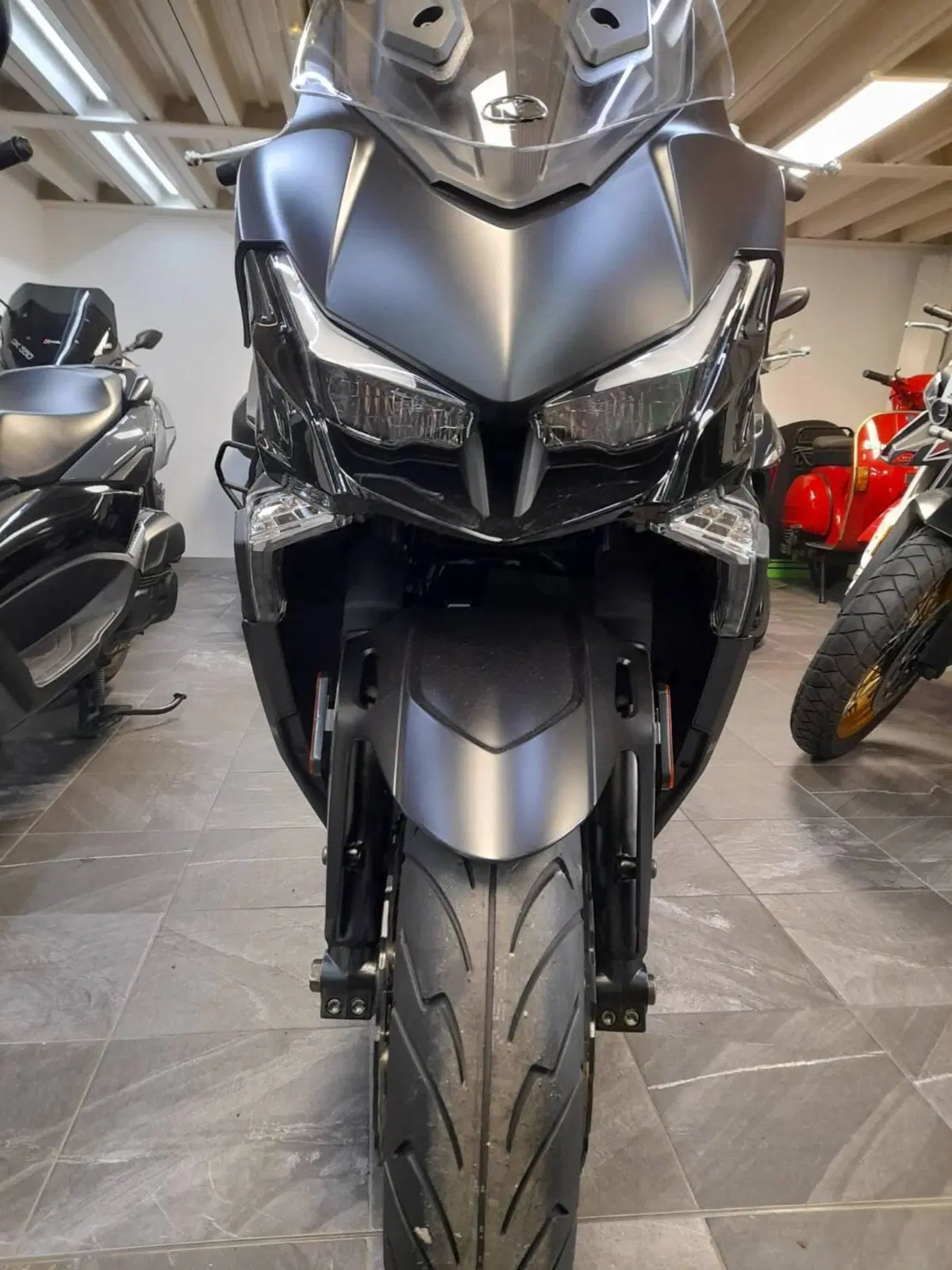 Kymco Xciting VS 400i (2023 - 26) (3)
